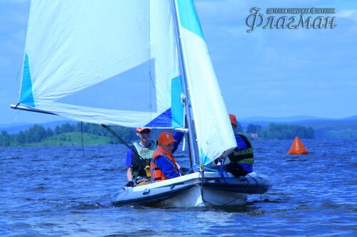 Фоторепортаж с парусной практики флотилии Флагман, прошедшей в июне 2017 года.